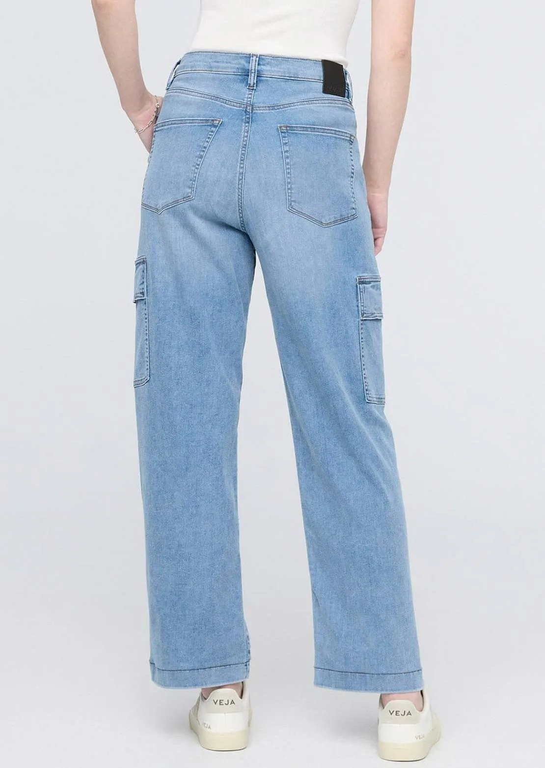 DUER Women's Performance Denim Lite High Rise Cargo Pants sold by Prfo product image thumbnail 3