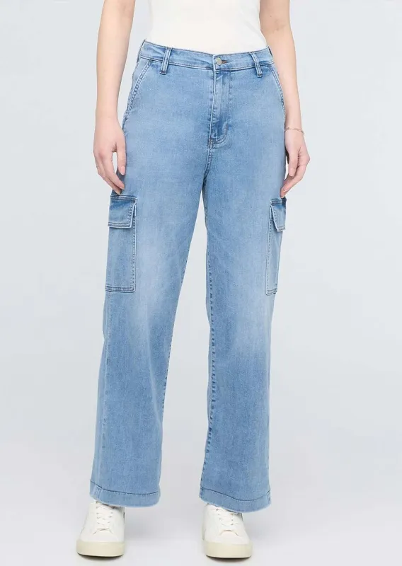DUER Women's Performance Denim Lite High Rise Cargo Pants made by DUER
