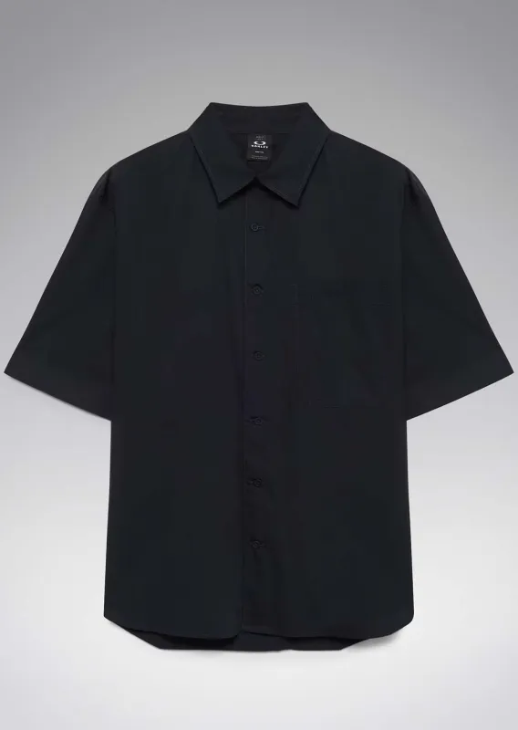 Oakley Men's Echo Rise Button Up Shirt made by Oakley