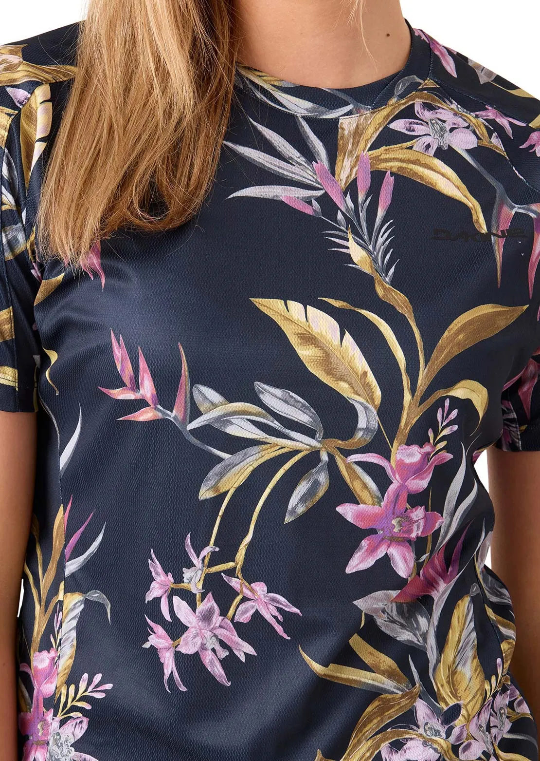Dakine Women's Syncline 2.0 T-Shirt sold by Prfo product image thumbnail 4