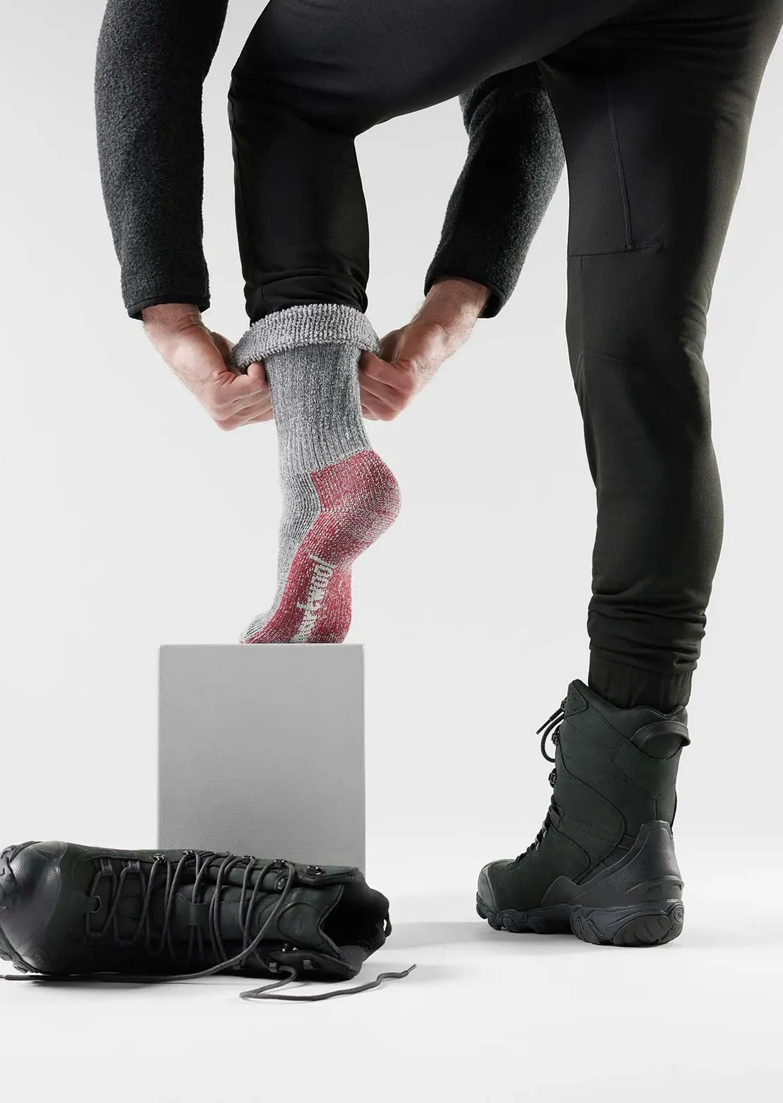 Smartwool Unisex Mountaineer Classic Edition Max Cushion Second Cut Crew Socks sold by Prfo product image thumbnail 2