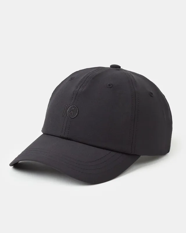 InMotion Peak Hat made by tentree