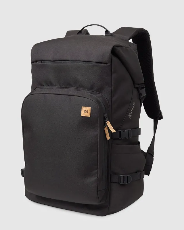 Mobius 35L Backpack made by tentree