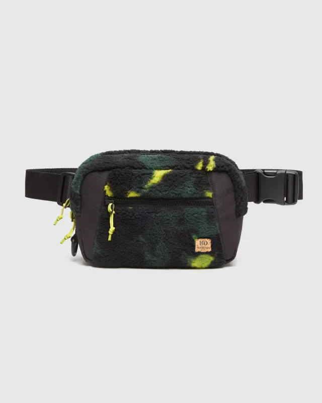 Valdes Hip Pack made by tentree