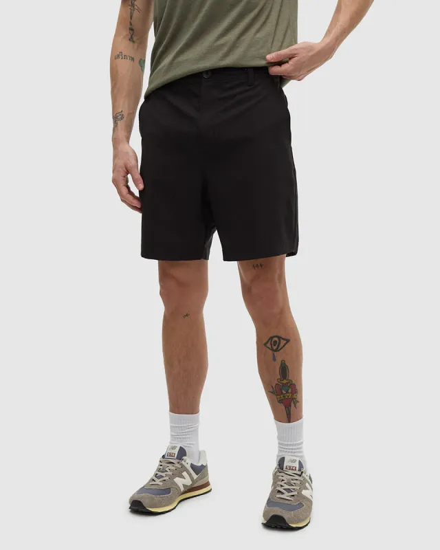 Henson Hybrid Short made by tentree