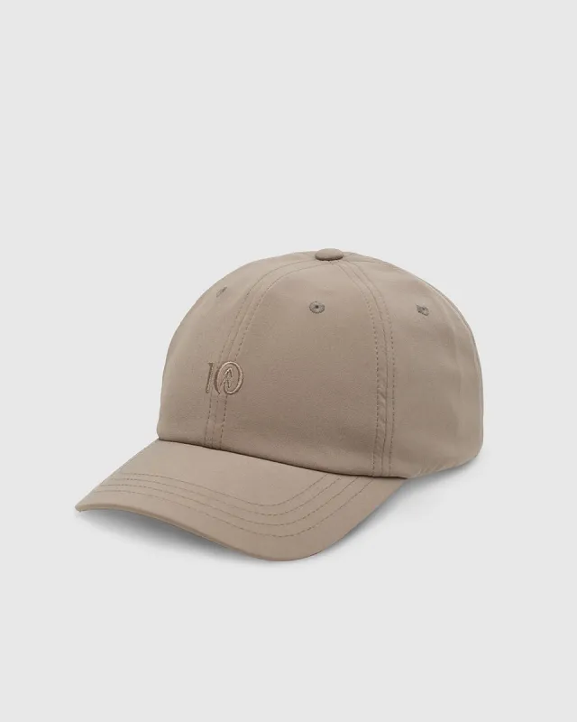 InMotion Peak Hat made by tentree