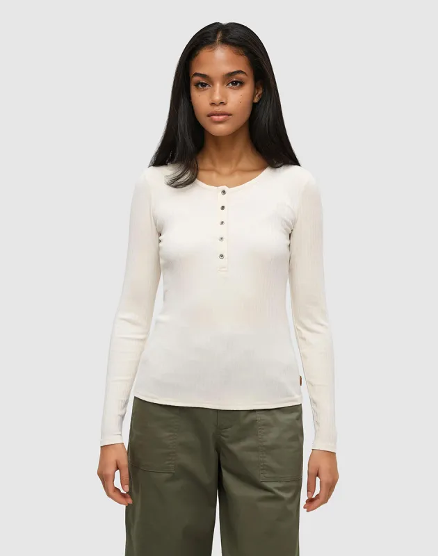 Knowles Henley made by tentree