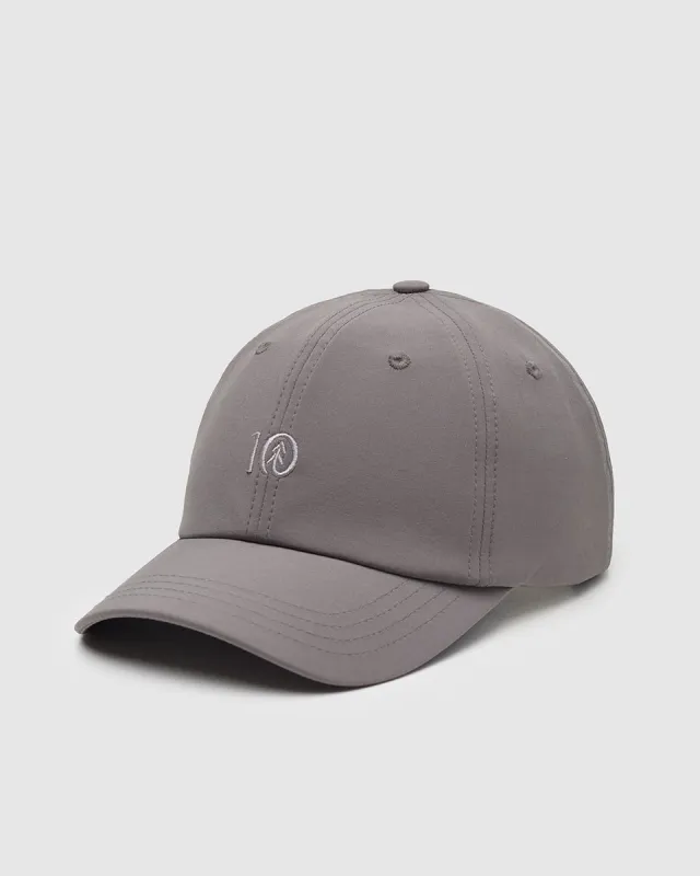 InMotion Peak Hat made by tentree