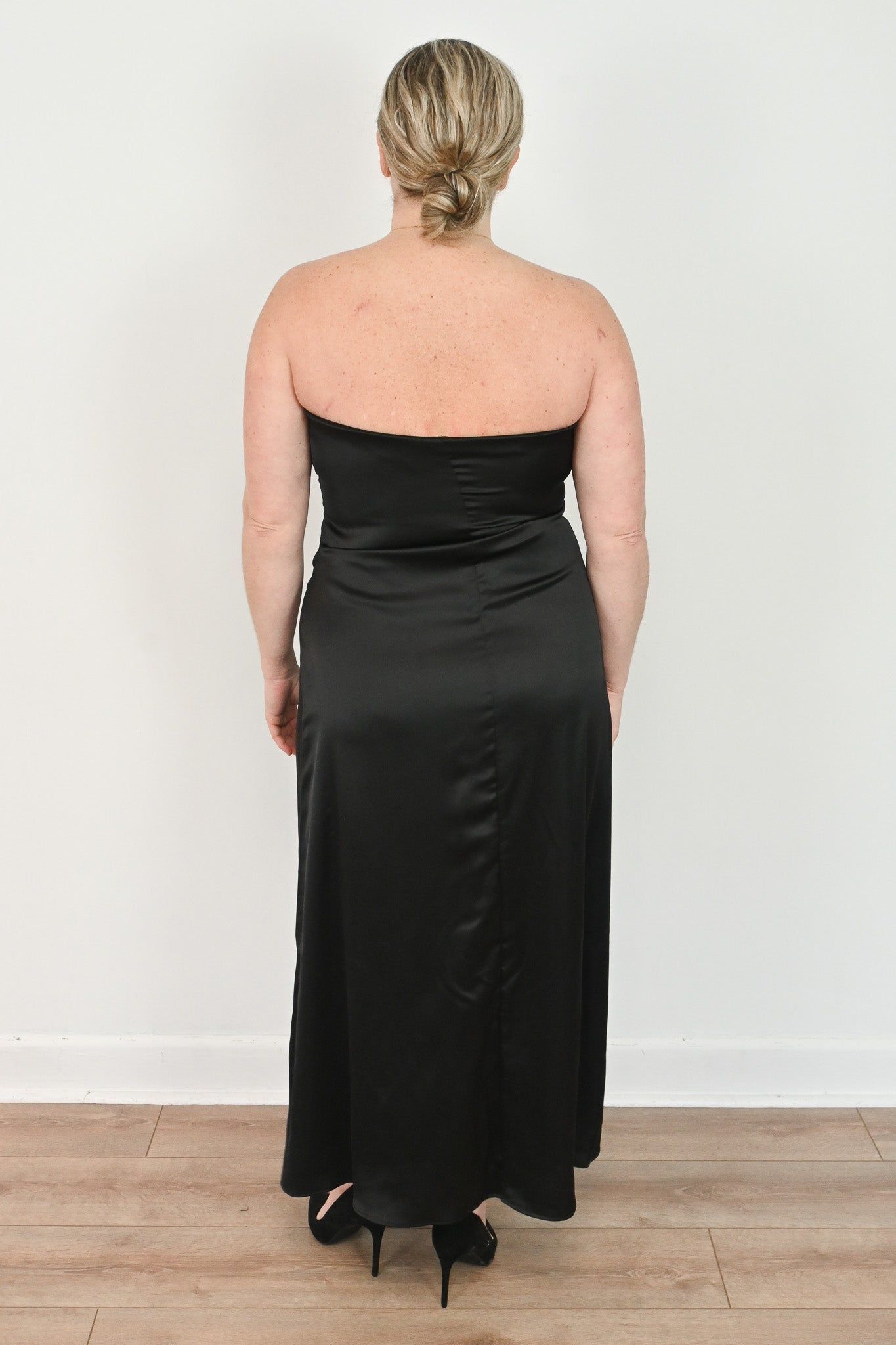 Satin Tube Dress (S-3X) sold by Valencia Boutique product image thumbnail 4
