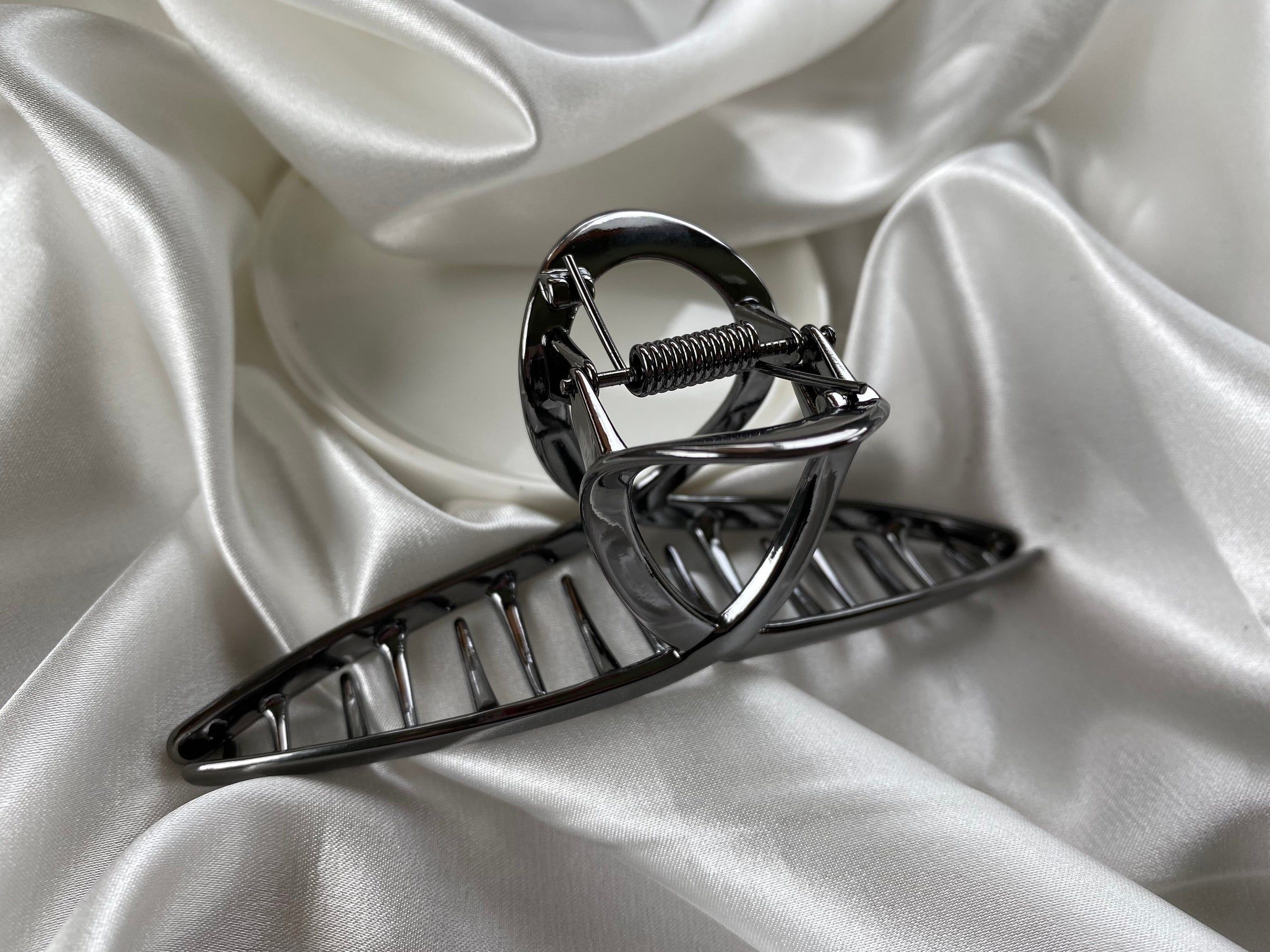 Twist Claw Clip sold by Valencia Boutique product image thumbnail 3