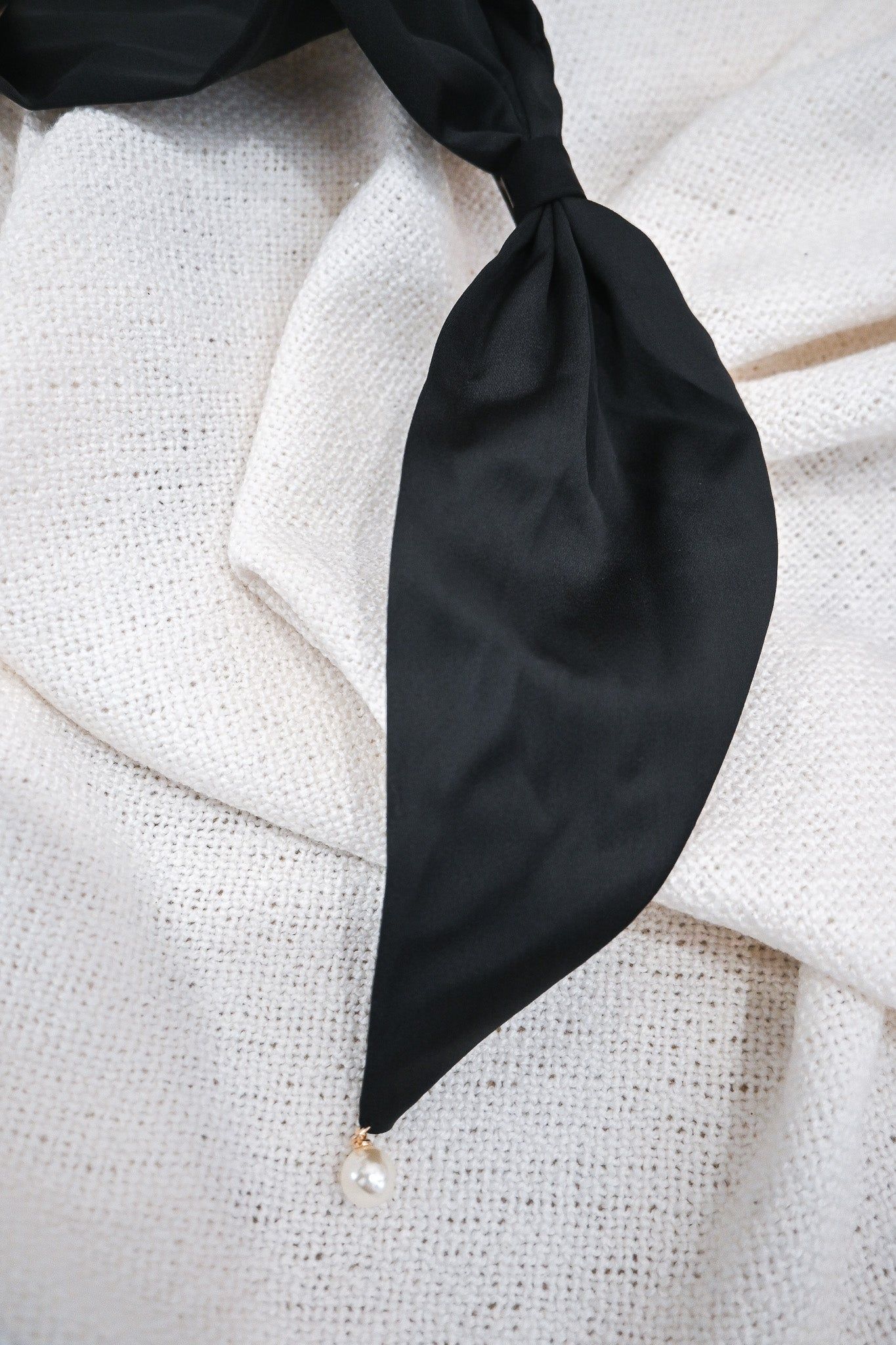 Satin Bow Pearl Clip sold by Valencia Boutique product image thumbnail 3