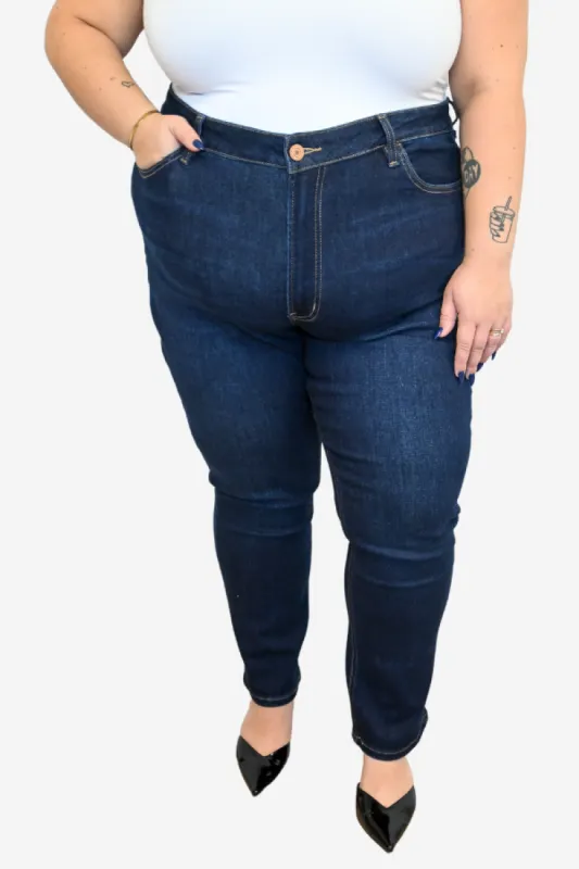 Jeanne Slim Straight (1-24W) sold by Valencia Boutique