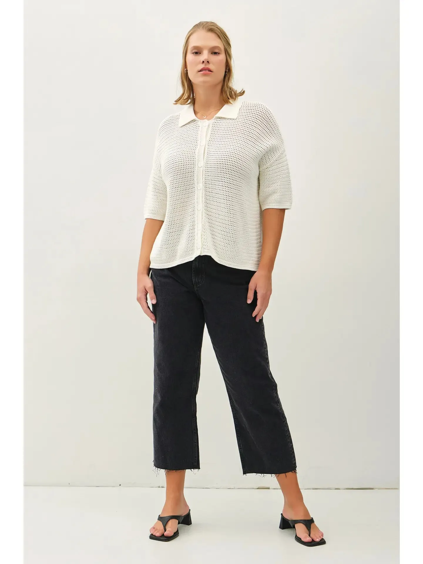 CURVE Crochet SS Top sold by Valencia Boutique product image thumbnail 2