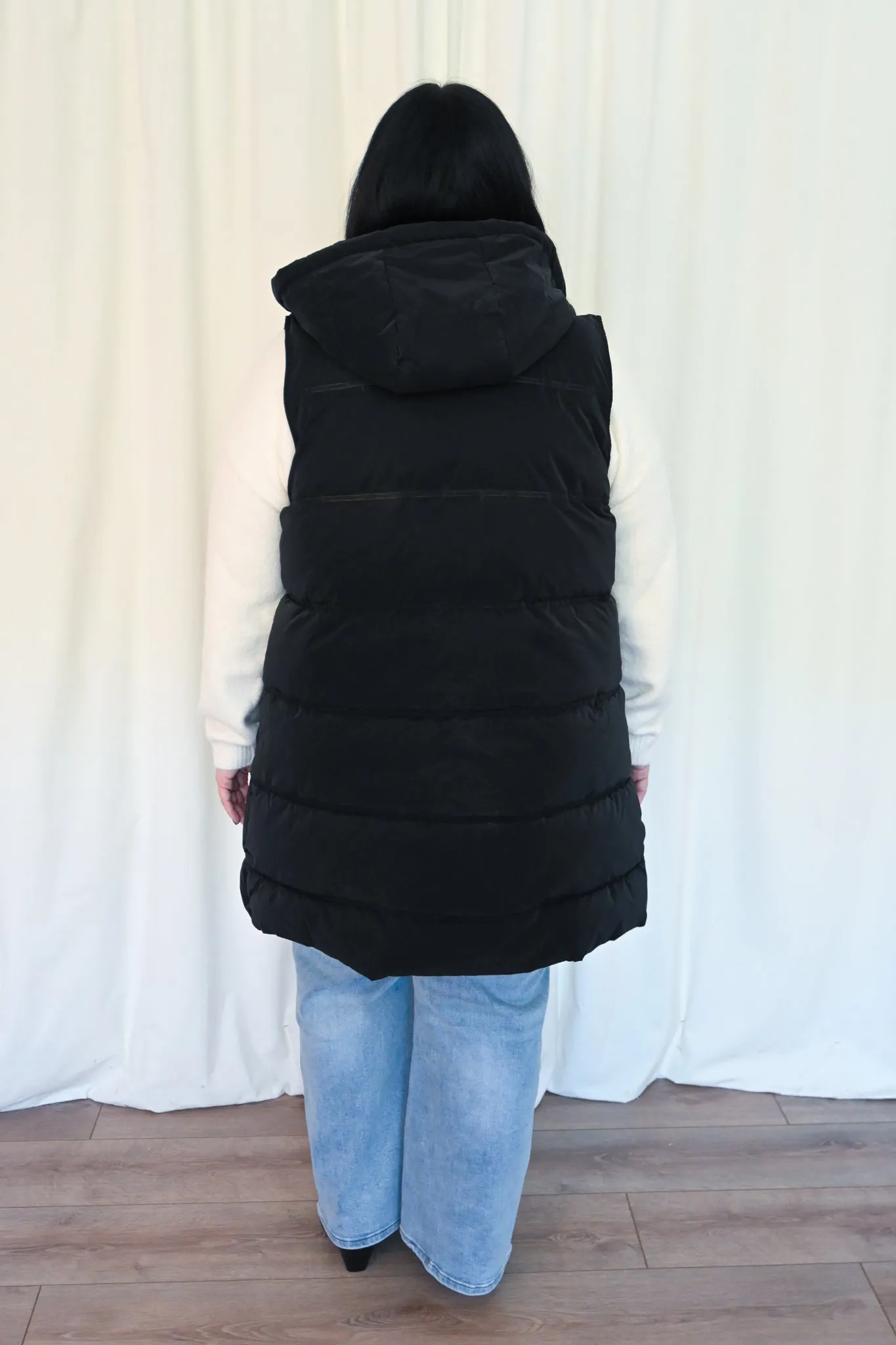 CURVE Puffer Vest sold by Valencia Boutique product image thumbnail 3