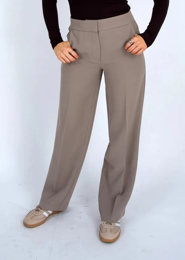 Blake Loose Fit Trouser (2 colors) sold by Valencia Boutique