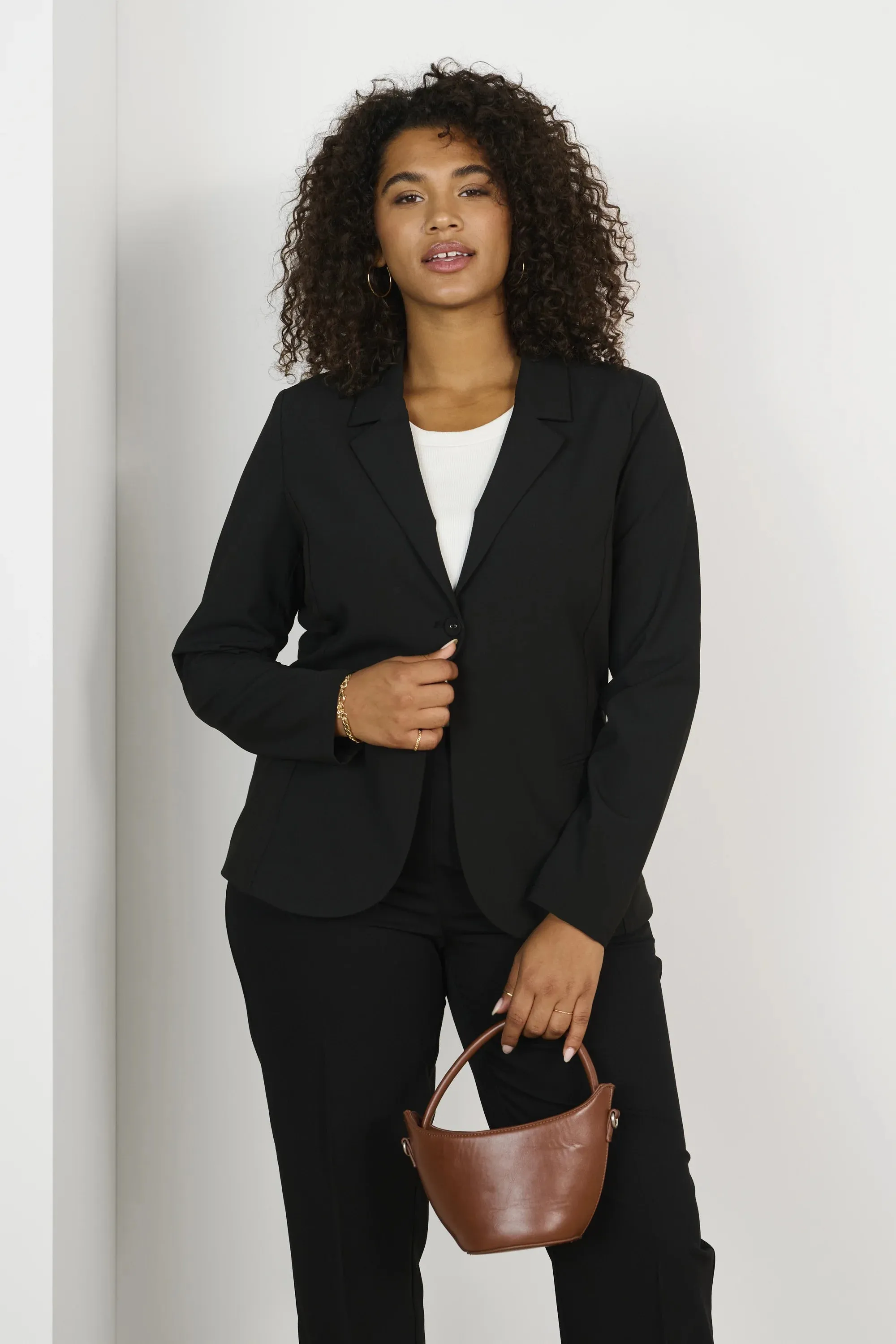 CURVE Sakira Black Blazer sold by Valencia Boutique product image thumbnail 4