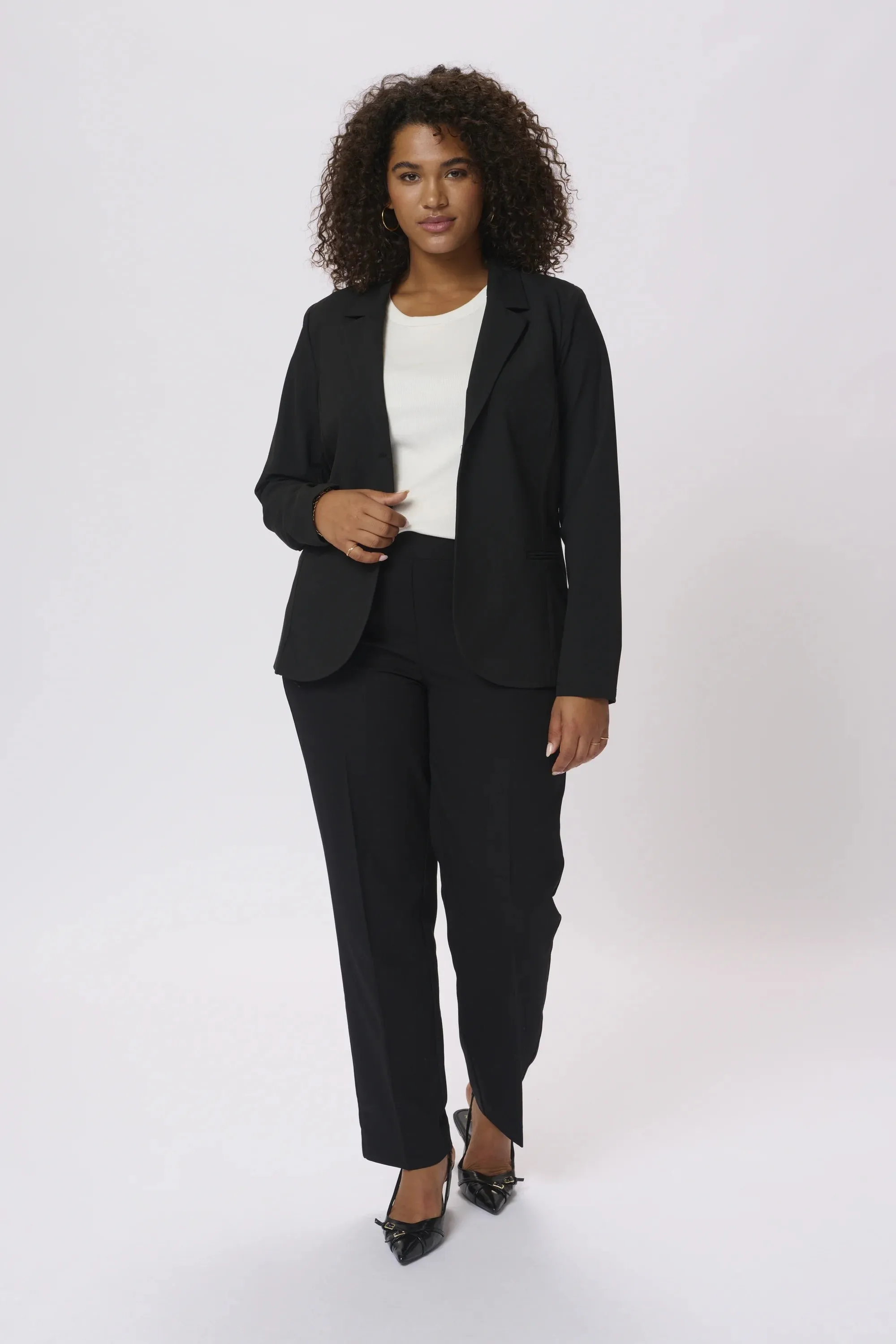 CURVE Sakira Black Blazer sold by Valencia Boutique product image thumbnail 2