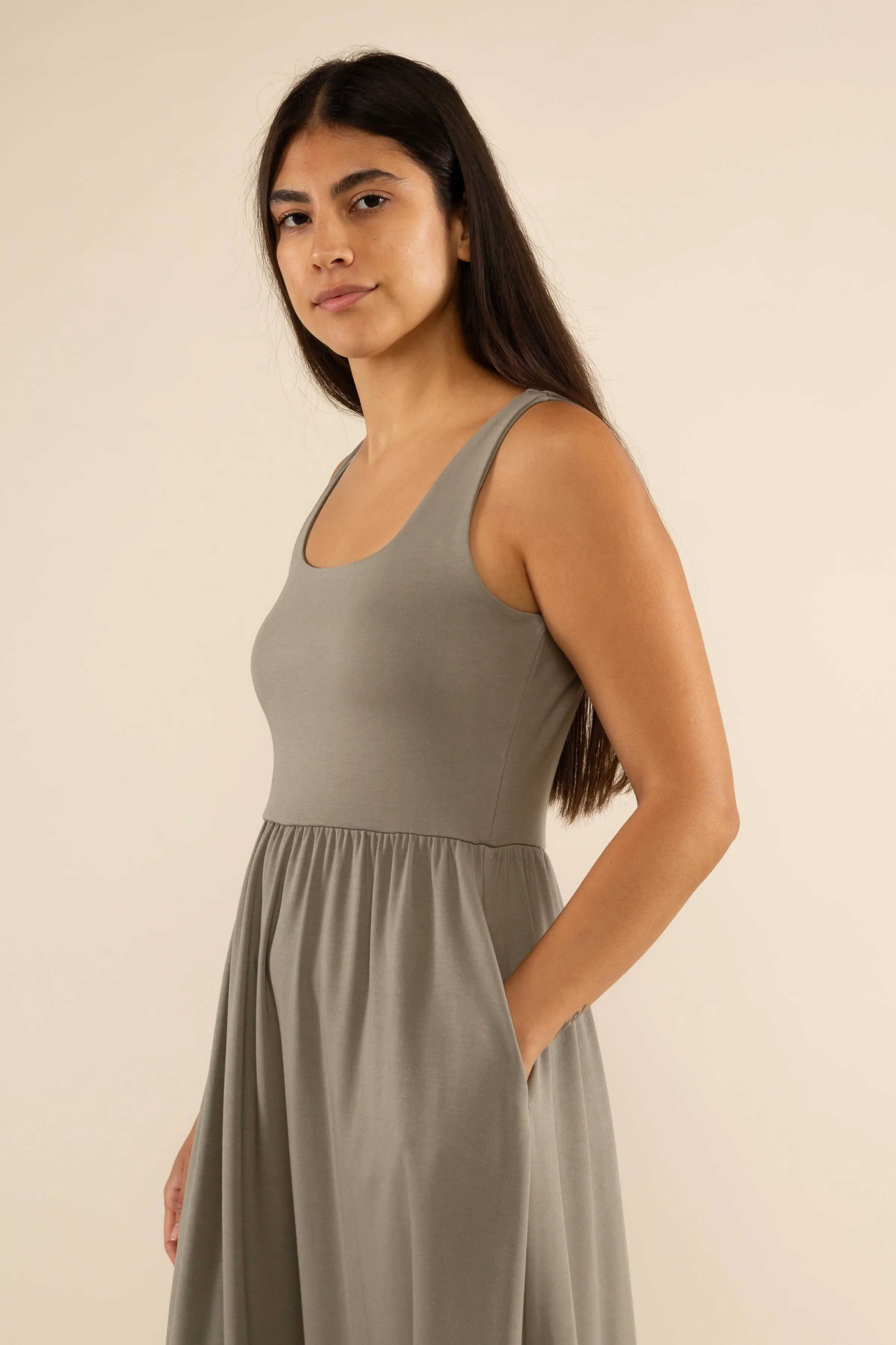 Everyday Midi Dress (S-3X) sold by Valencia Boutique product image thumbnail 4