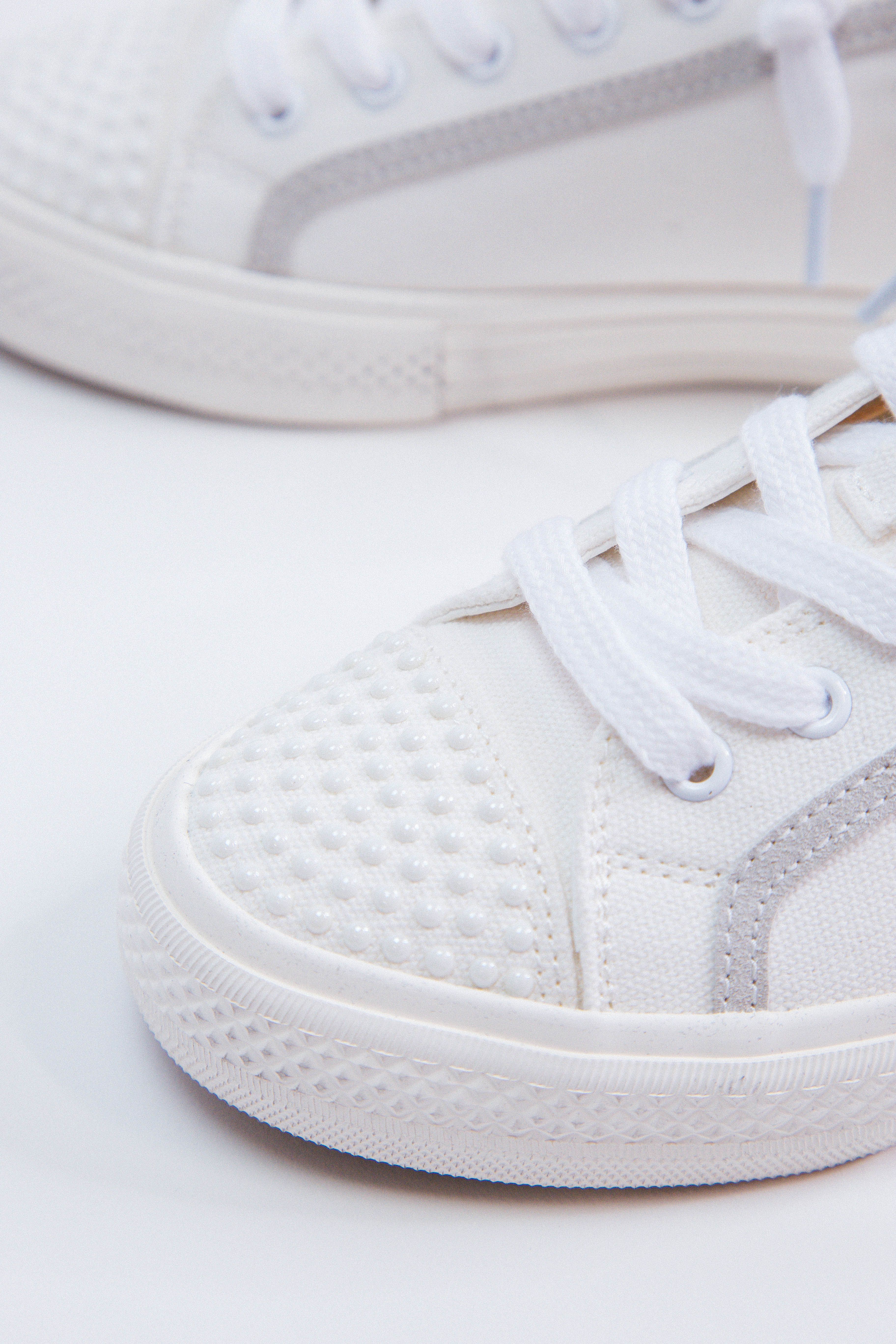 Alive Classic Low Top Star Sneaker, White Pearls | Vintage Havana sold by North & Main Clothing Company product image thumbnail 2