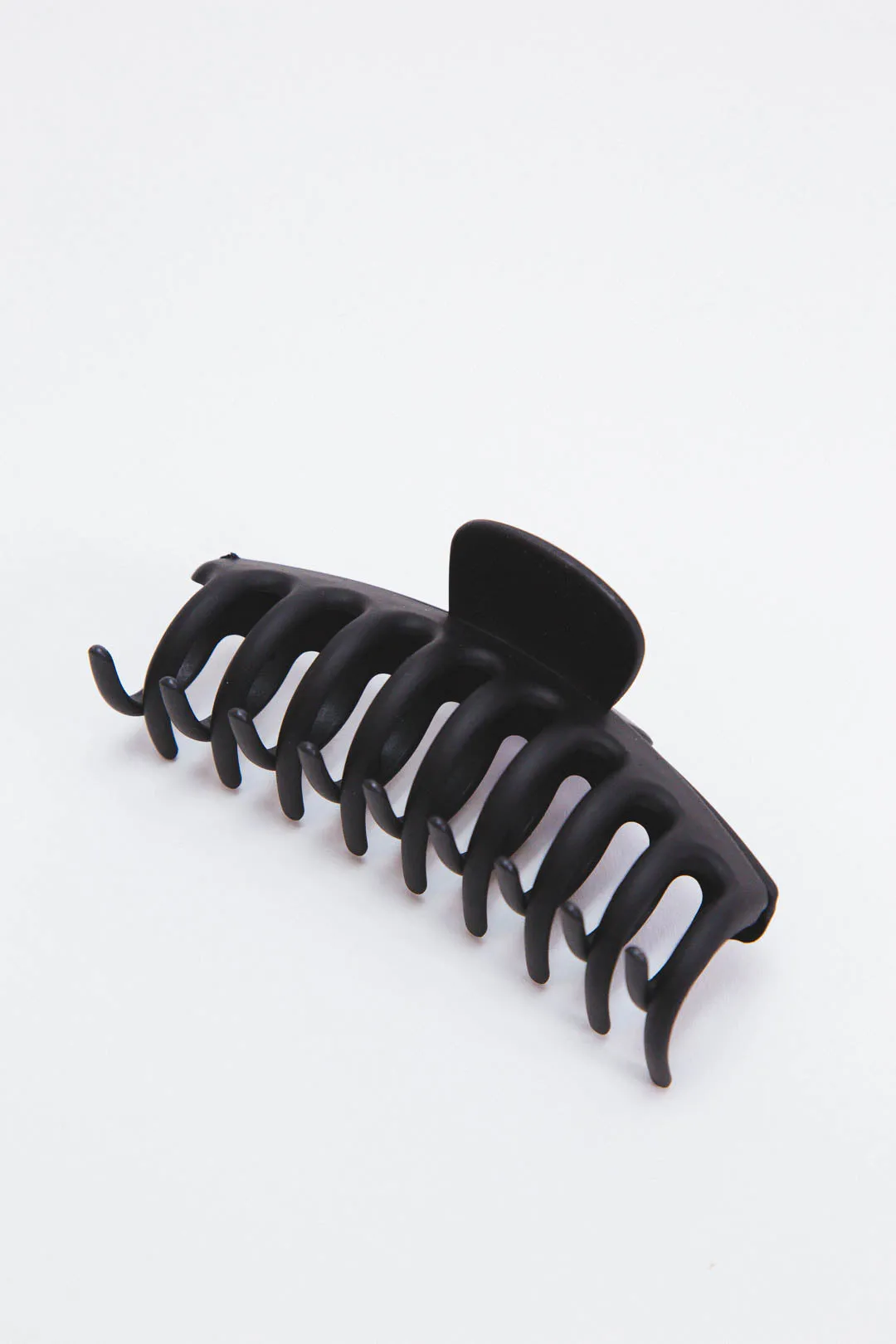 Oversized Claw Clip, Black sold by North & Main Clothing Company