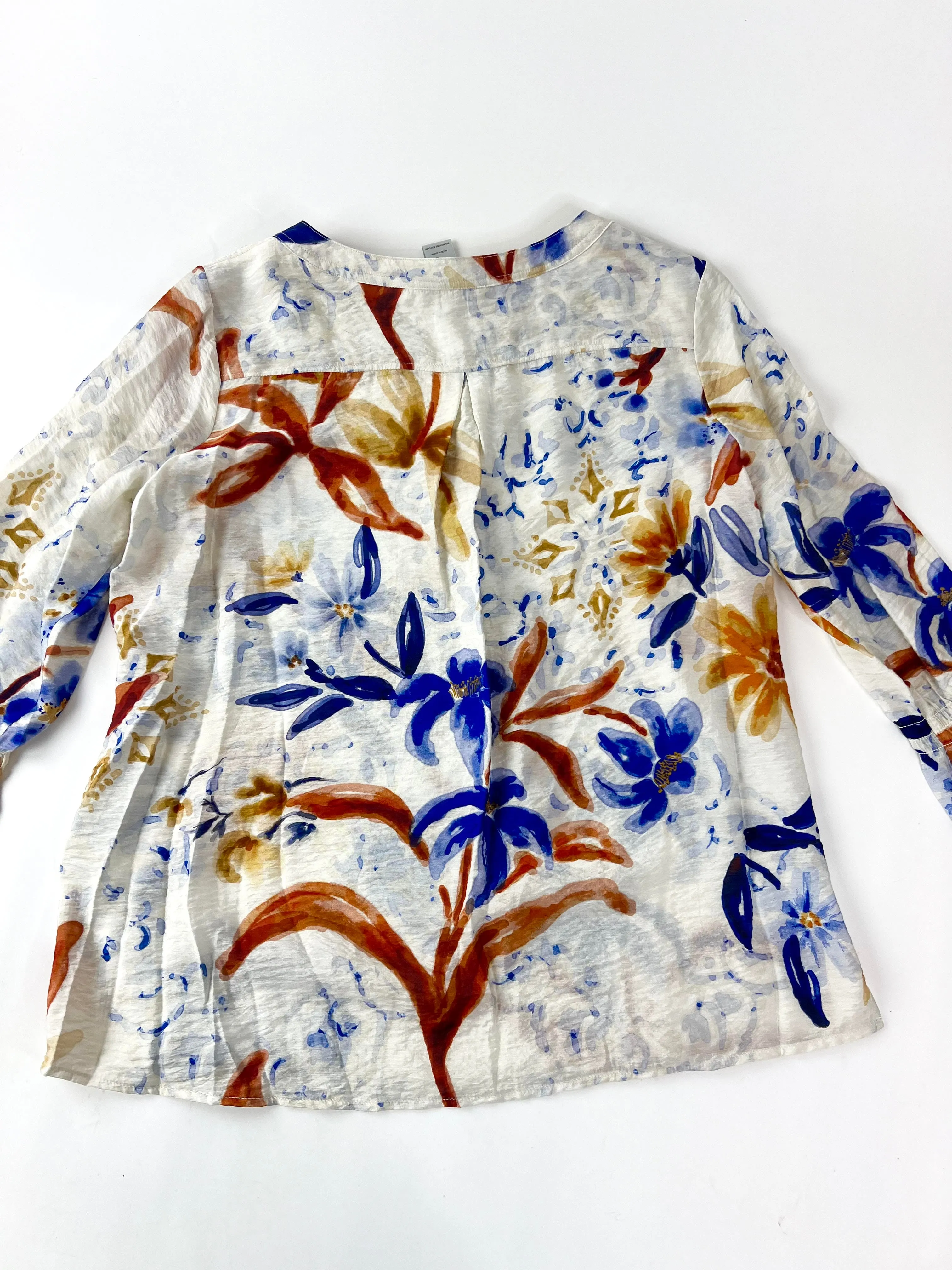 Mara Shirred Y-Neck Top, Multi | Multiples sold by North & Main Clothing Company product image thumbnail 3