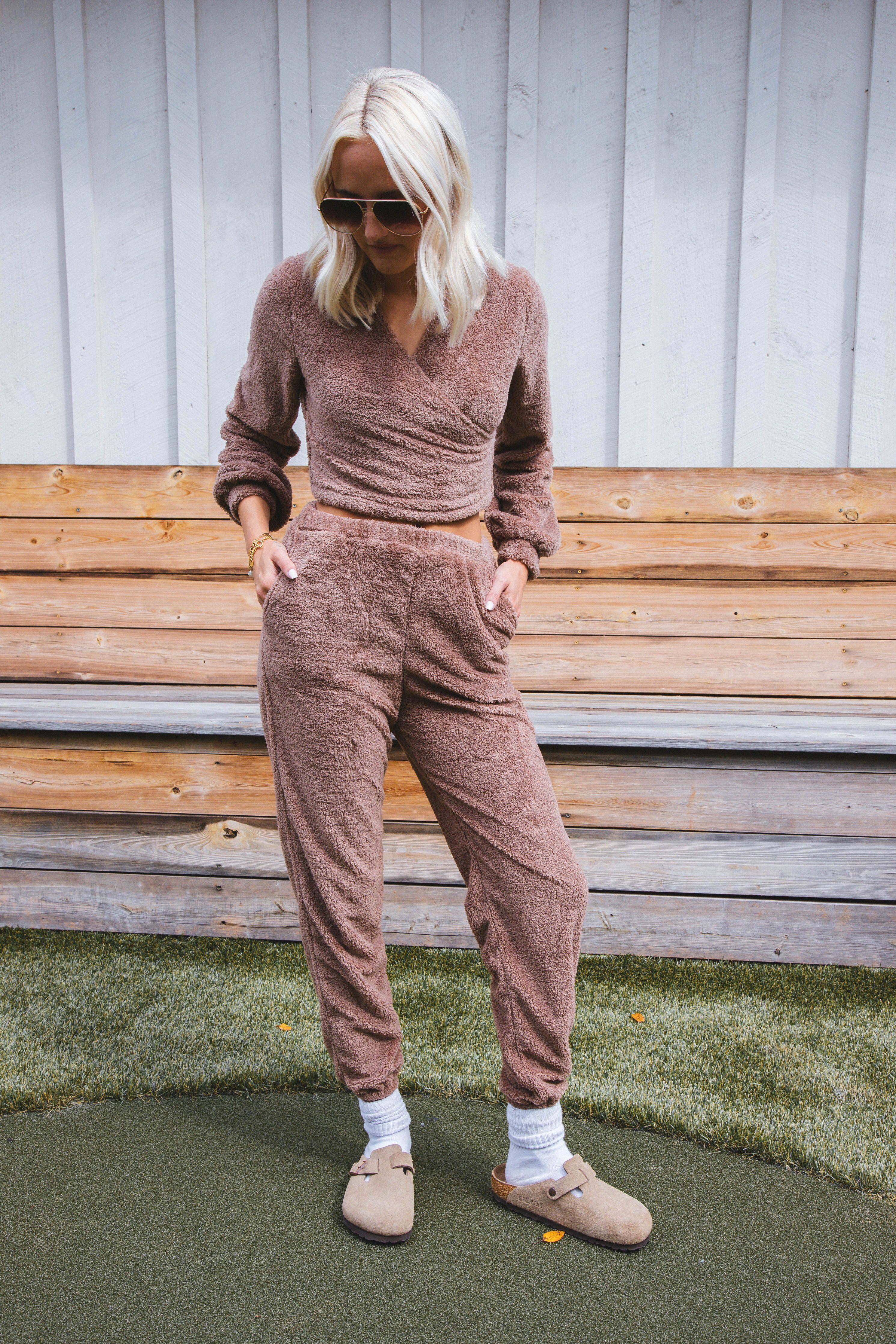 Mind You Plush Joggers, Mocha | Sadie & Sage sold by North & Main Clothing Company product image thumbnail 5