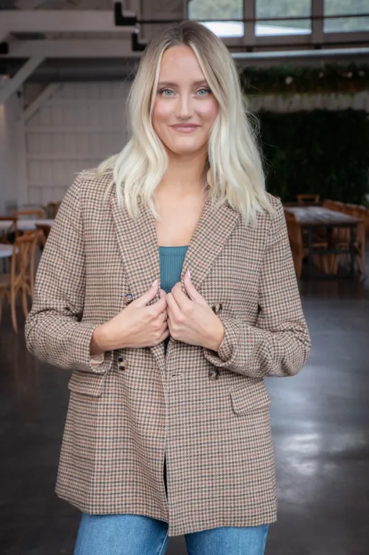 Nicola Houndstooth Blazer, Taupe Multi | Sadie & Sage made by Sadie & Sage