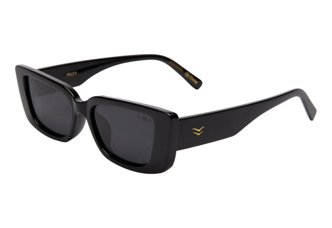 Miley Polarized Sunglasses, Black/Smoke | I-SEA sold by North & Main Clothing Company