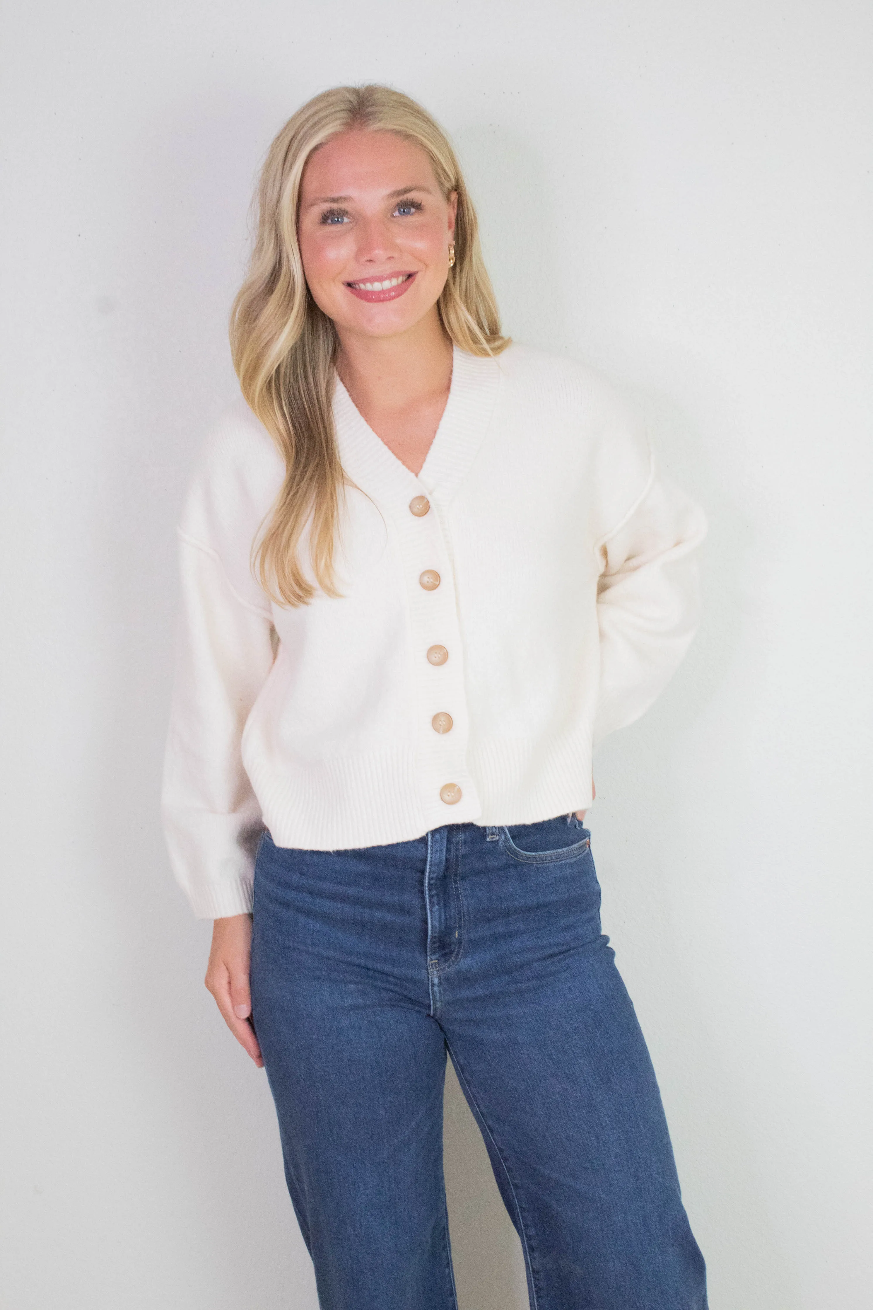 Far Out High Rise Wide Leg Jeans, Waterfall | Daze sold by North & Main Clothing Company product image thumbnail 4