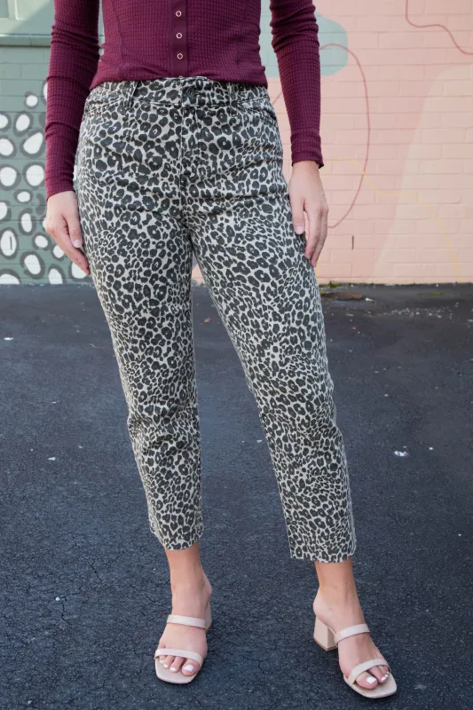 Cadence 90's Straight Crop Jeans, French Kitty | Sanctuary sold by North & Main Clothing Company