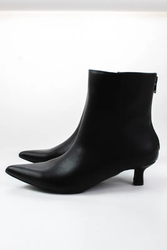 Genesis Kitten Heel Bootie, Black | Beach by Matisse sold by North & Main Clothing Company