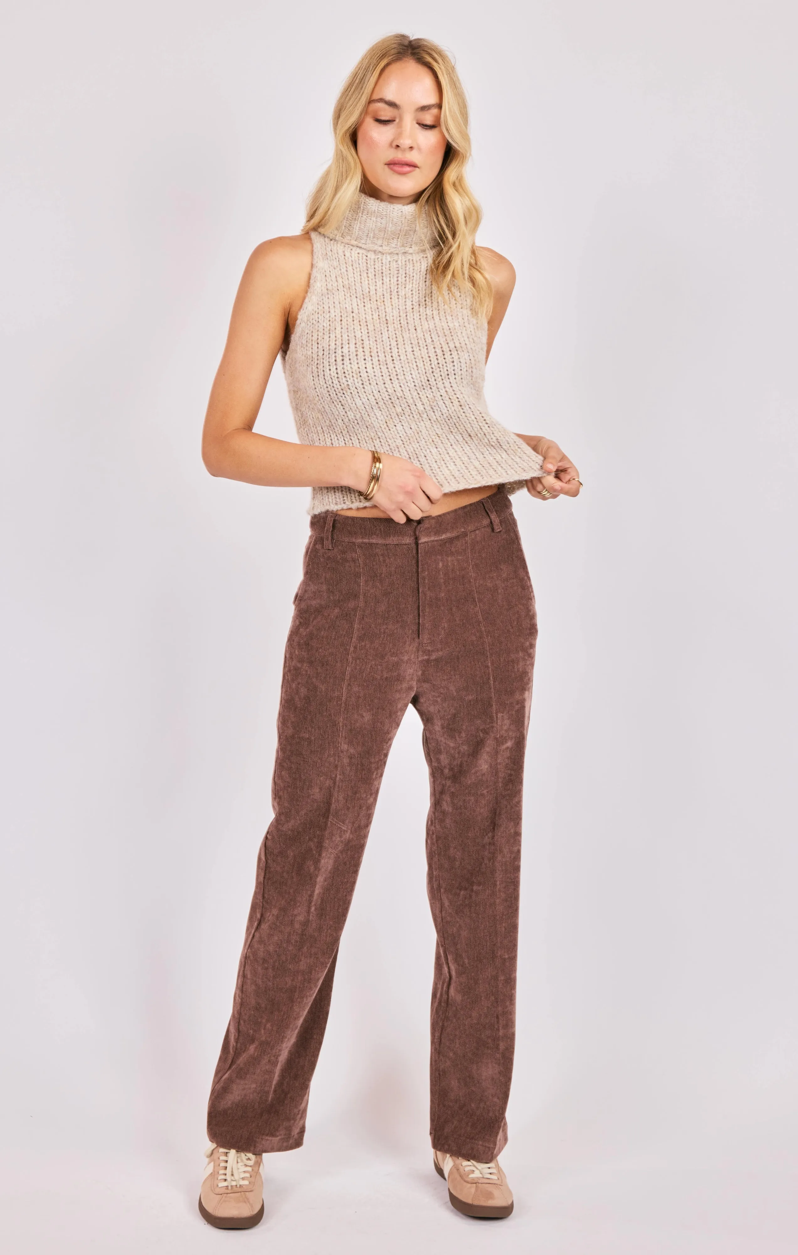 Saylor Turtleneck Sleeveless Sweater, Oatmeal | Sadie & Sage sold by North & Main Clothing Company product image thumbnail 5