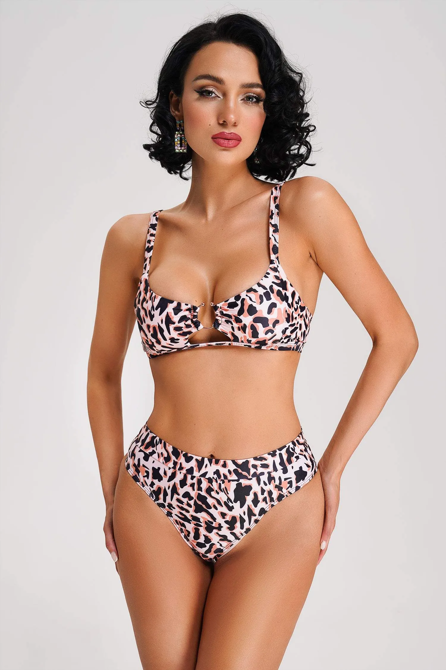 Eleanore Bikini, M sold by Bella Barnett