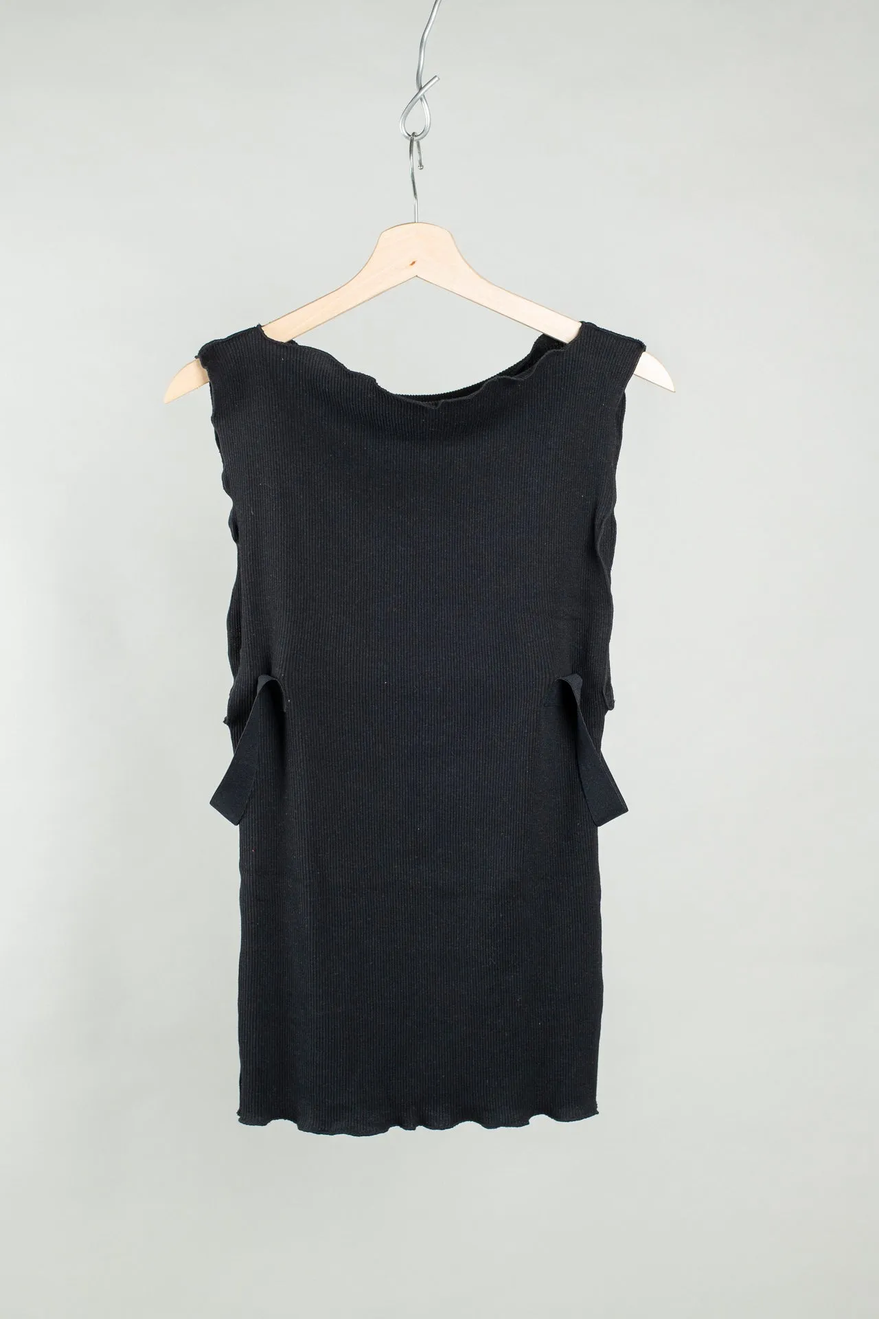 Lud Top sold by grays toronto product image thumbnail 4