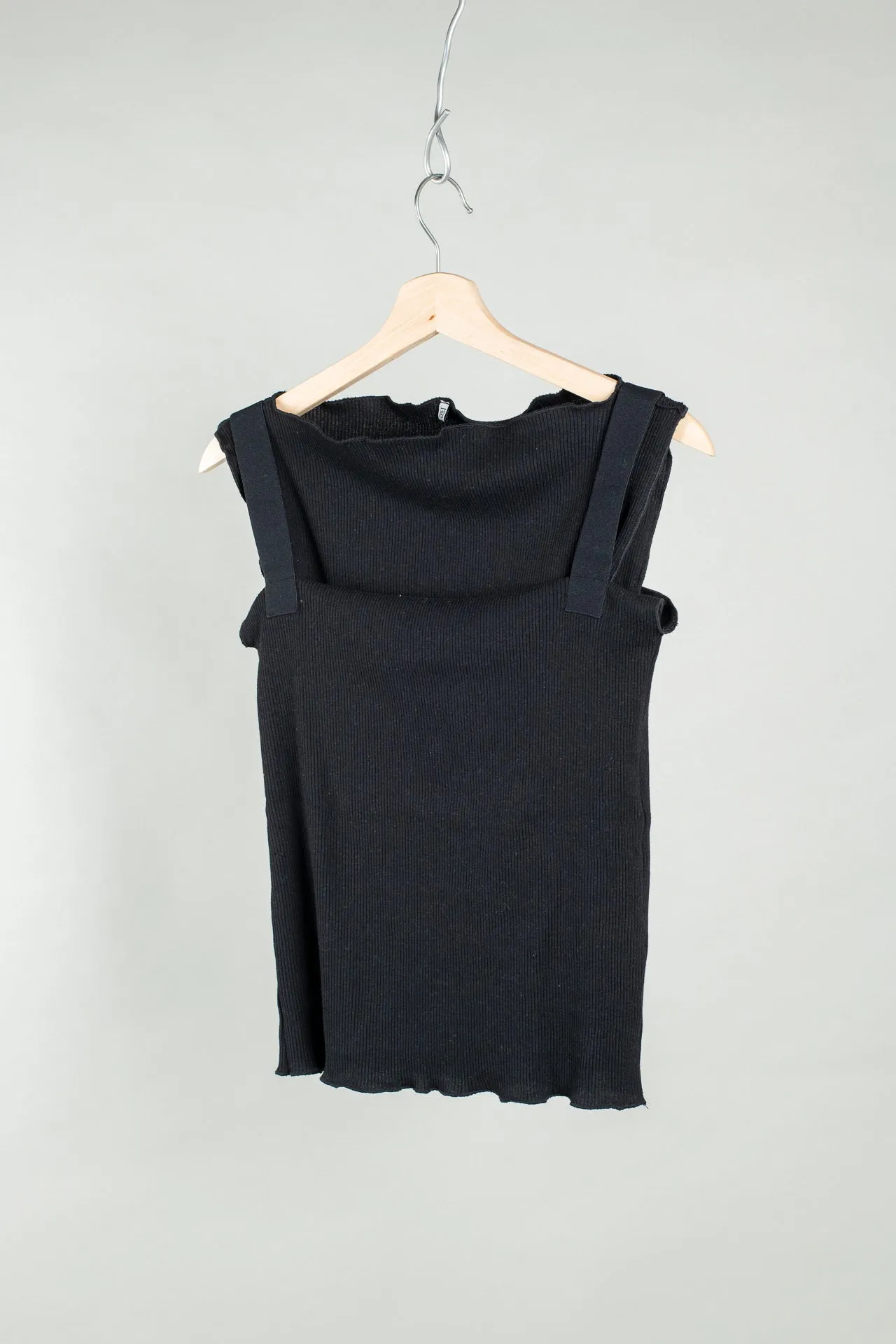 Lud Top sold by grays toronto product image thumbnail 2