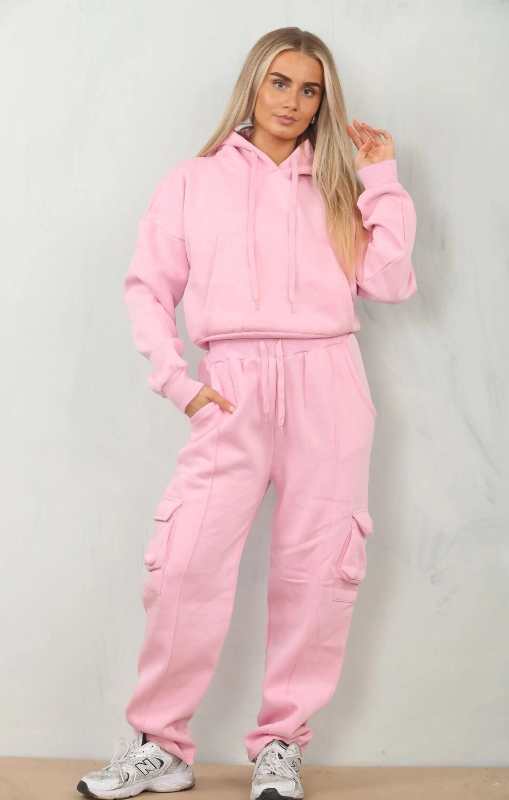 Pink Cropped Fleece Hoodie with Cargo Jogger Sweatpants Loungewear Set - Roshana sold by Femme Luxe product image thumbnail 2