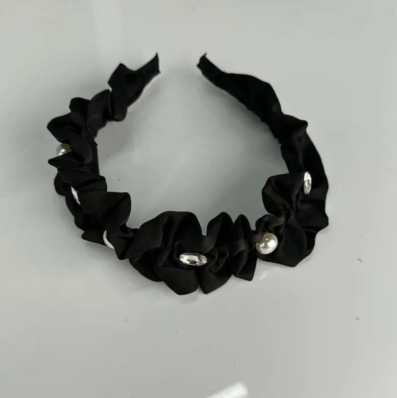 Black Pearl Ruched And Silver Gems Headband - Taylor made by Femme Luxe