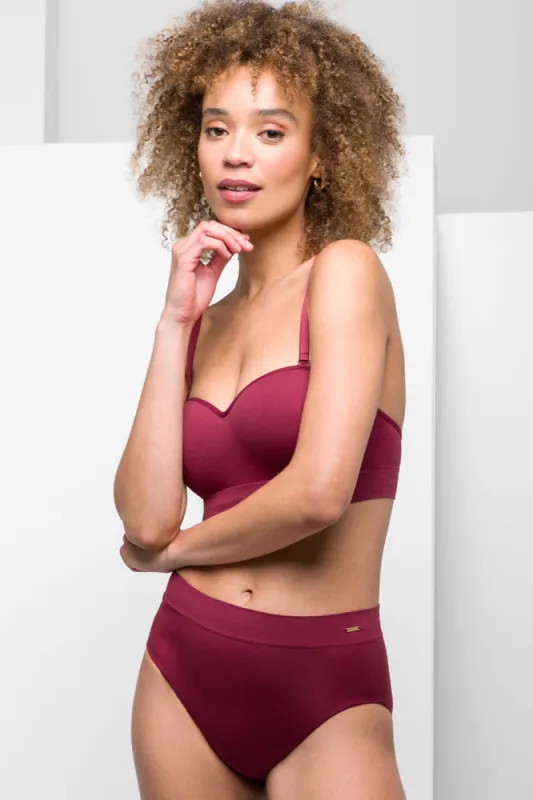 2 Pack Seam-Free Briefs Red & Black sold by Ackermas