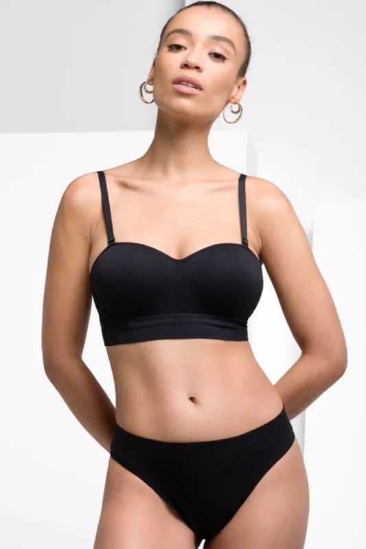Seam-Free Multiway Bra Black sold by Ackermas
