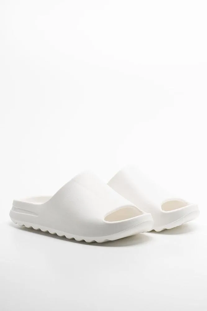 Slide White sold by Ackermas