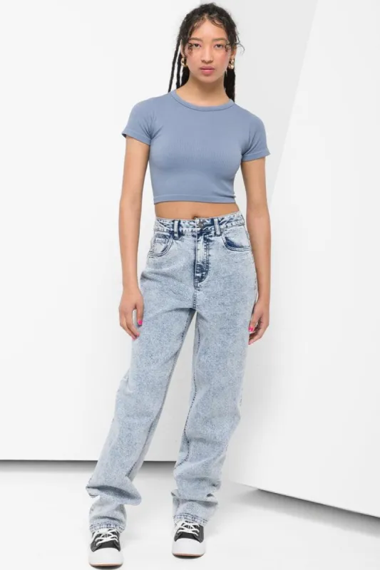 Straight Leg Denim Mid Wash sold by Ackermas