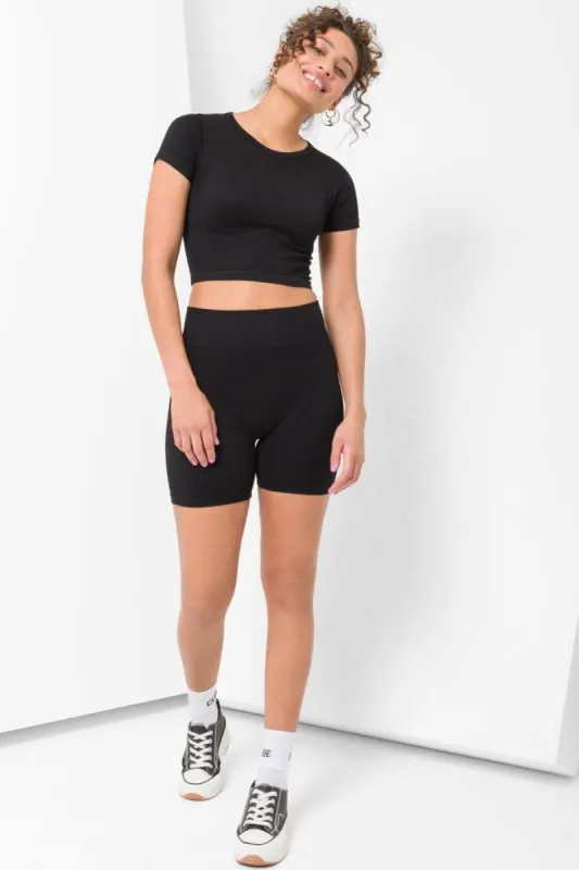 Seamless Cycle Shorts Black sold by Ackermas