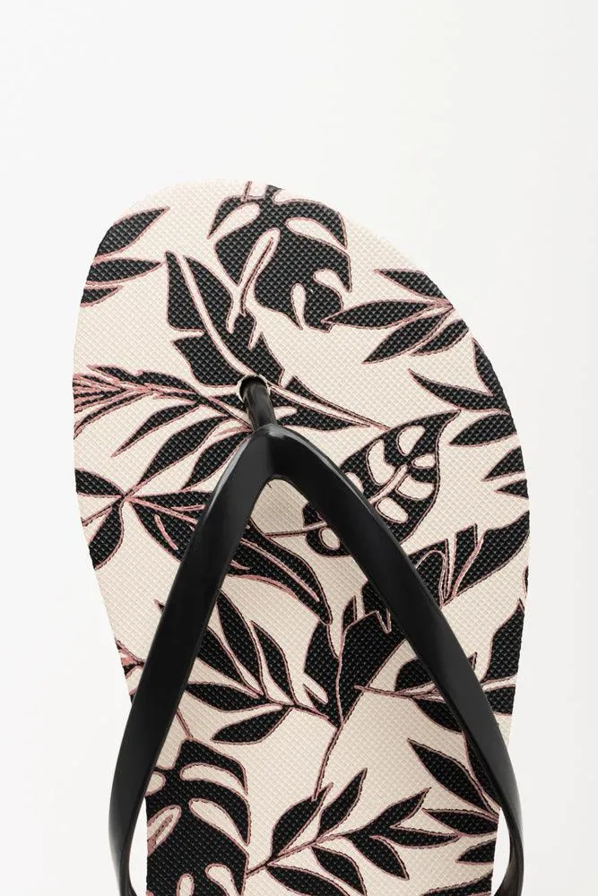 Leaf Flip Flop Black sold by Ackermas product image thumbnail 5