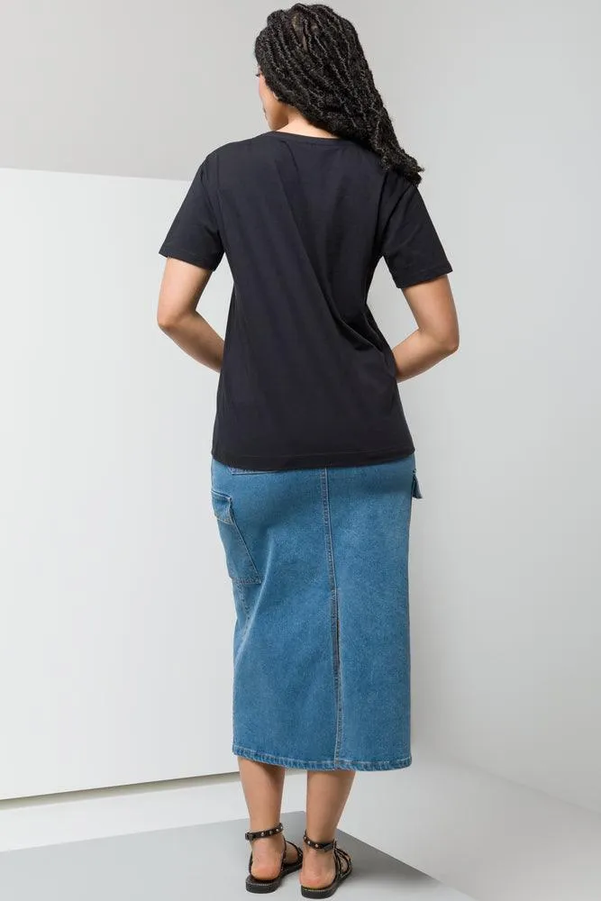 V-Neck Short Sleeve T-Shirt Black sold by Ackermas product image thumbnail 3