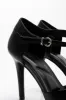 Open Waist Shoe Black sold by Ackermas