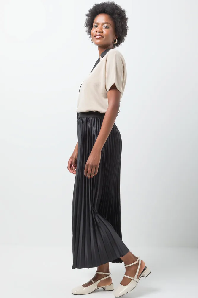 Satin Maxi Pleated Skirt Black sold by Ackermas product image thumbnail 3