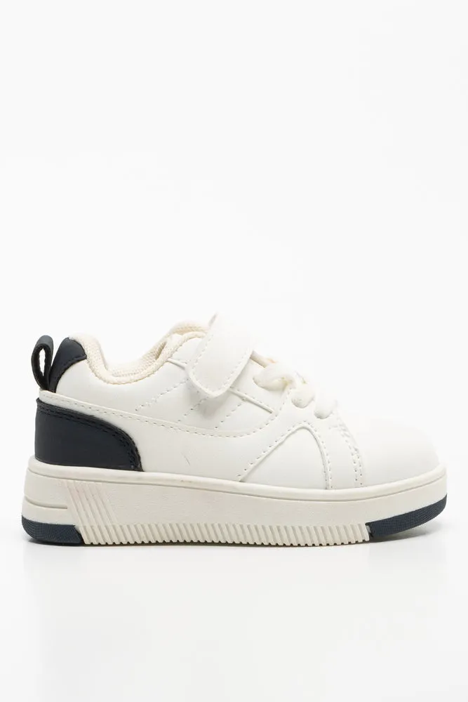 Sneaker White sold by Ackermas