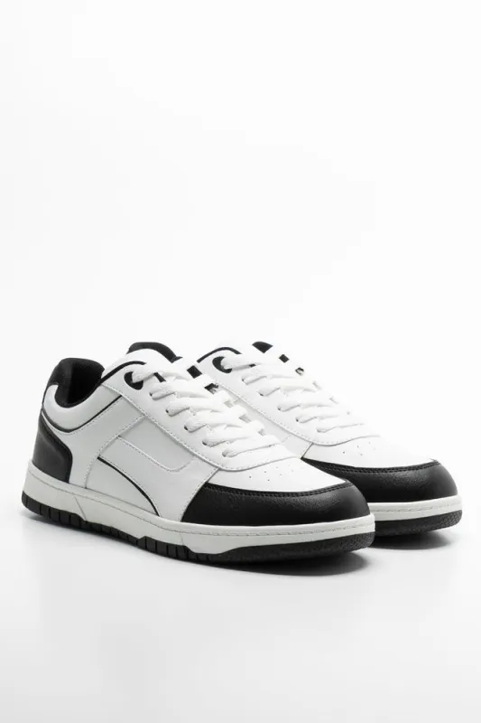 Skate Sneaker White sold by Ackermas