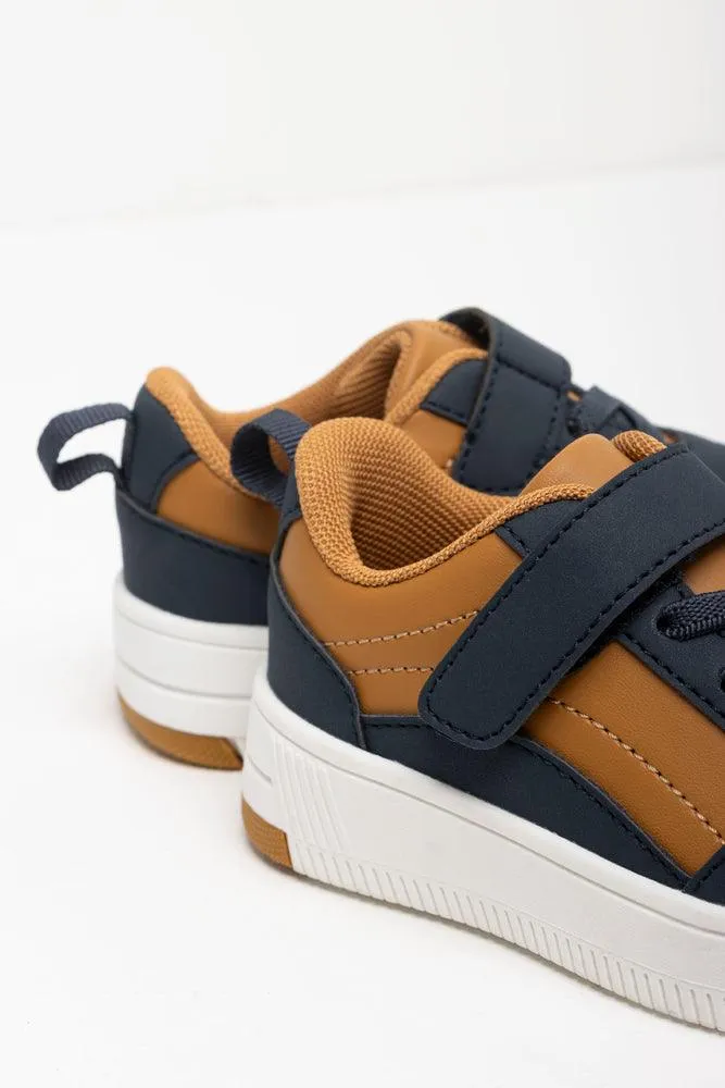 Sneaker Multi sold by Ackermas product image thumbnail 4