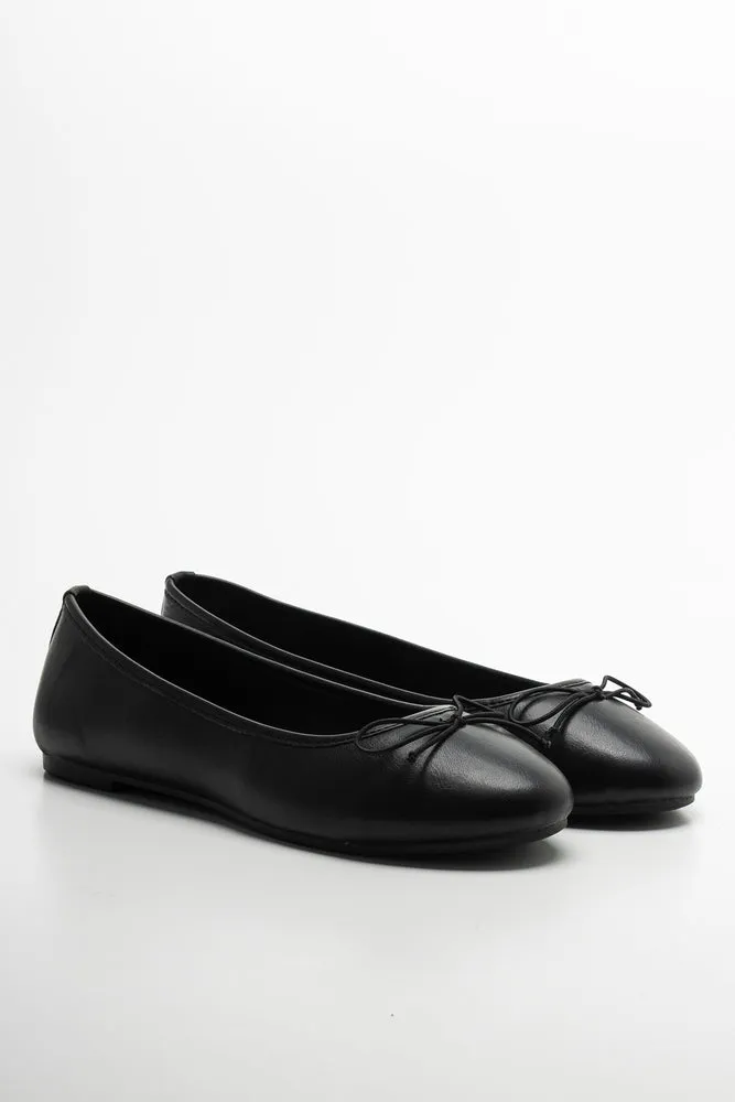 Ballerina Pump Black sold by Ackermas